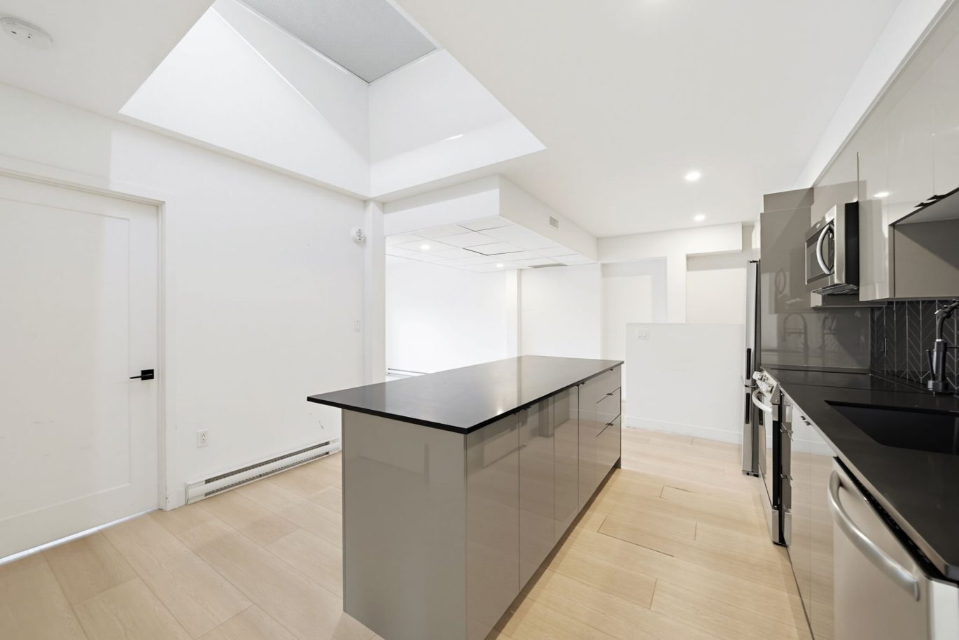 5350 Av. Victoria #201  Montréal (Côte-des-Neiges/Notre-Dame-de-Grâce) (Montréal)