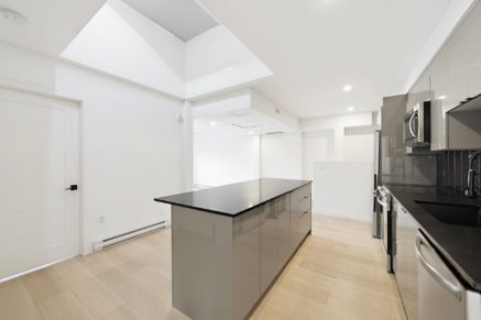 5350 Av. Victoria #201  Montréal (Côte-des-Neiges/Notre-Dame-de-Grâce) (Montréal)