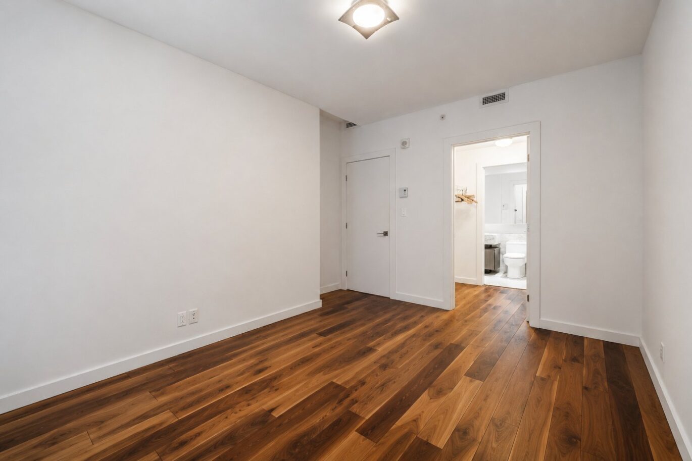221 Rue St-Jacques #604  Montréal (Ville-Marie) (Montréal)