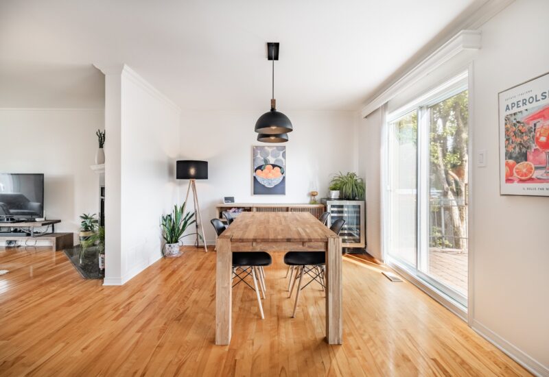 2395 Rue de Madrid  Sainte-Julie (Montérégie)