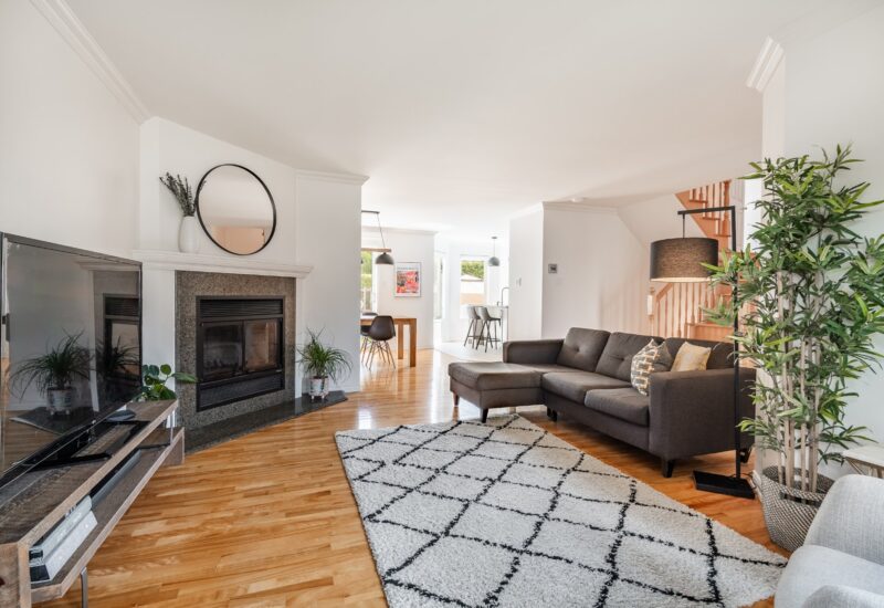 2395 Rue de Madrid  Sainte-Julie (Montérégie)