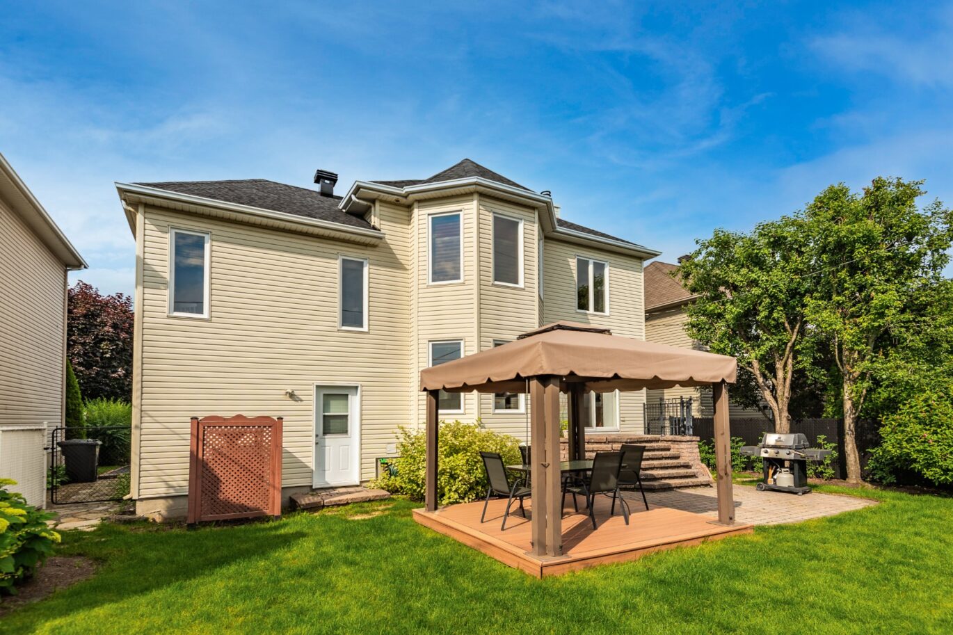 2395 Rue de Madrid  Sainte-Julie (Montérégie)