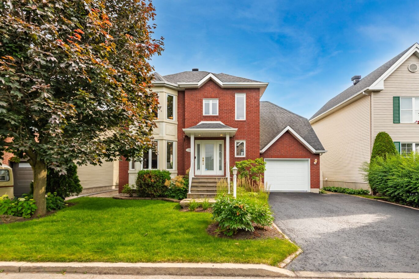 2395 Rue de Madrid  Sainte-Julie (Montérégie)