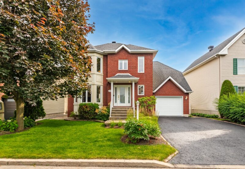 2395 Rue de Madrid  Sainte-Julie (Montérégie)