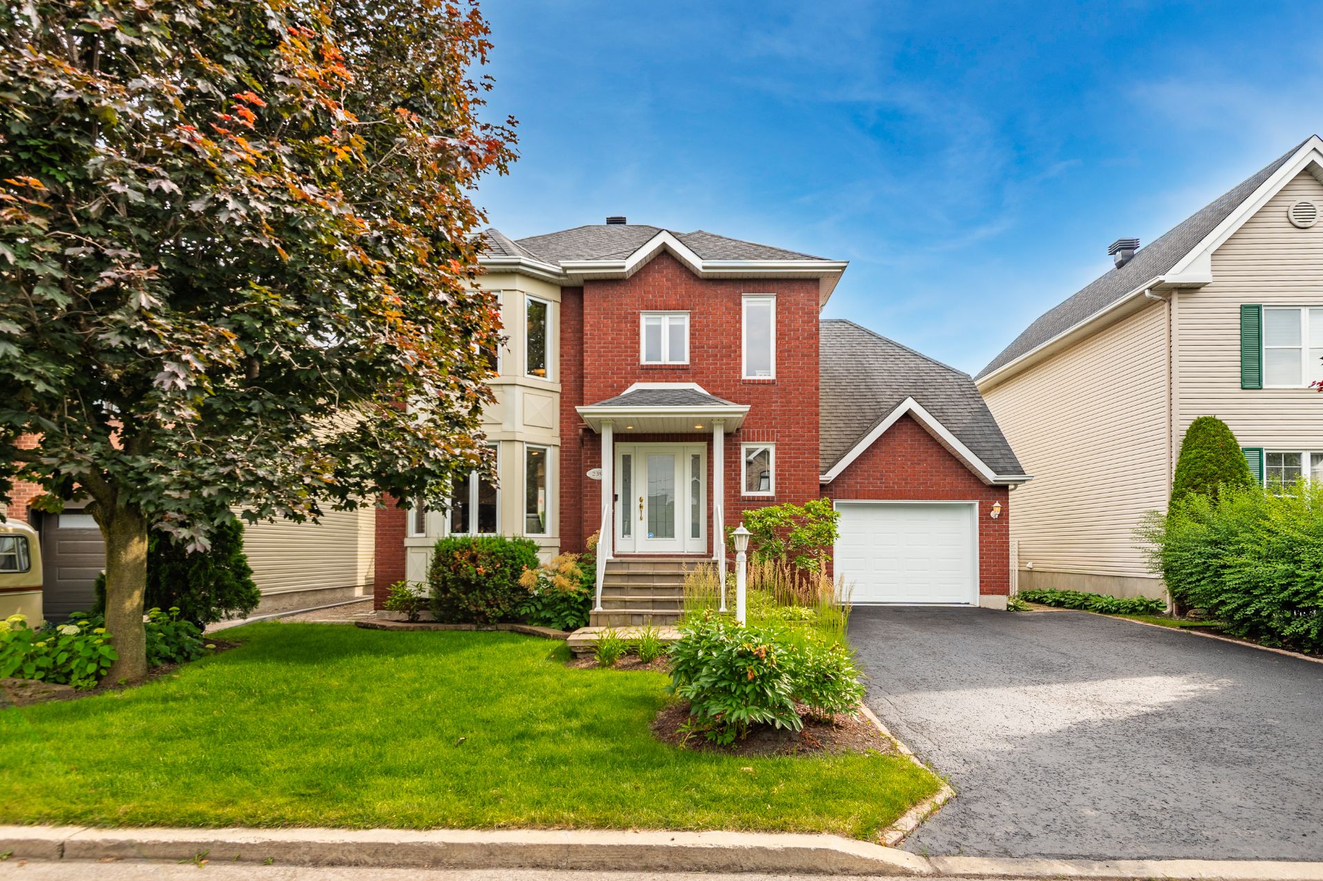 2395 Rue de Madrid Sainte-Julie (Montérégie) — photo 1