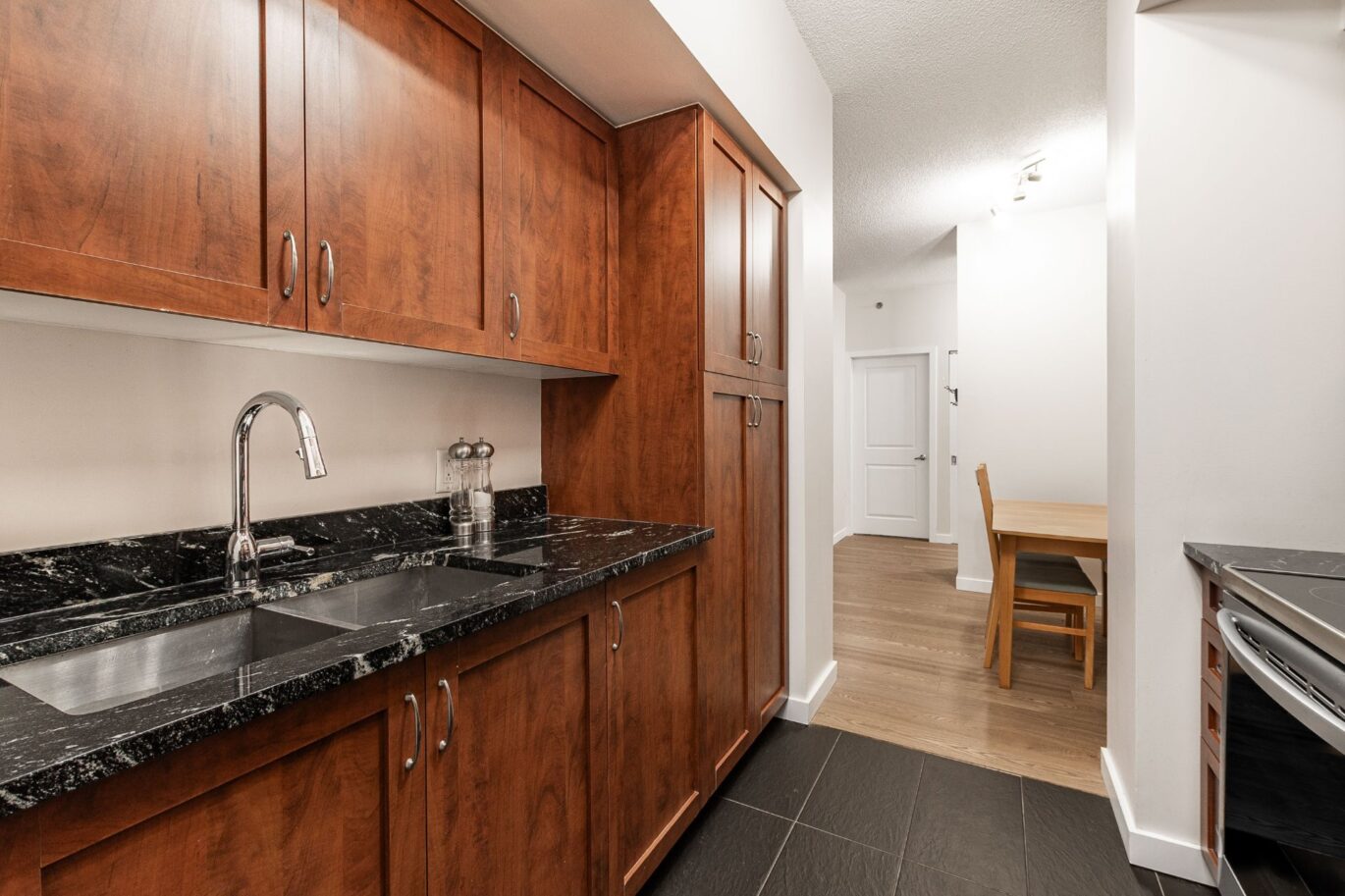 1225 Rue Notre-Dame O. #824 Montréal (Ville-Marie) (Montréal)