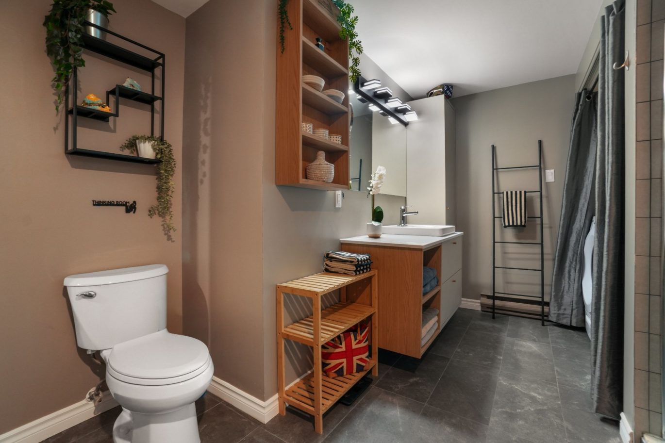 125 Rue Jean-De La Londe #207 Baie-d&rsquo;Urfé (Montréal)