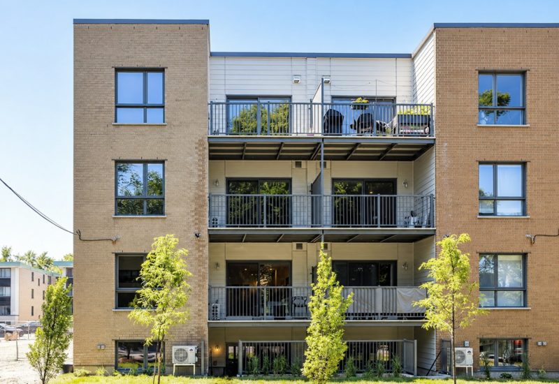 9997 Boul. St-Laurent #3 Montréal (Ahuntsic-Cartierville) (Montréal)