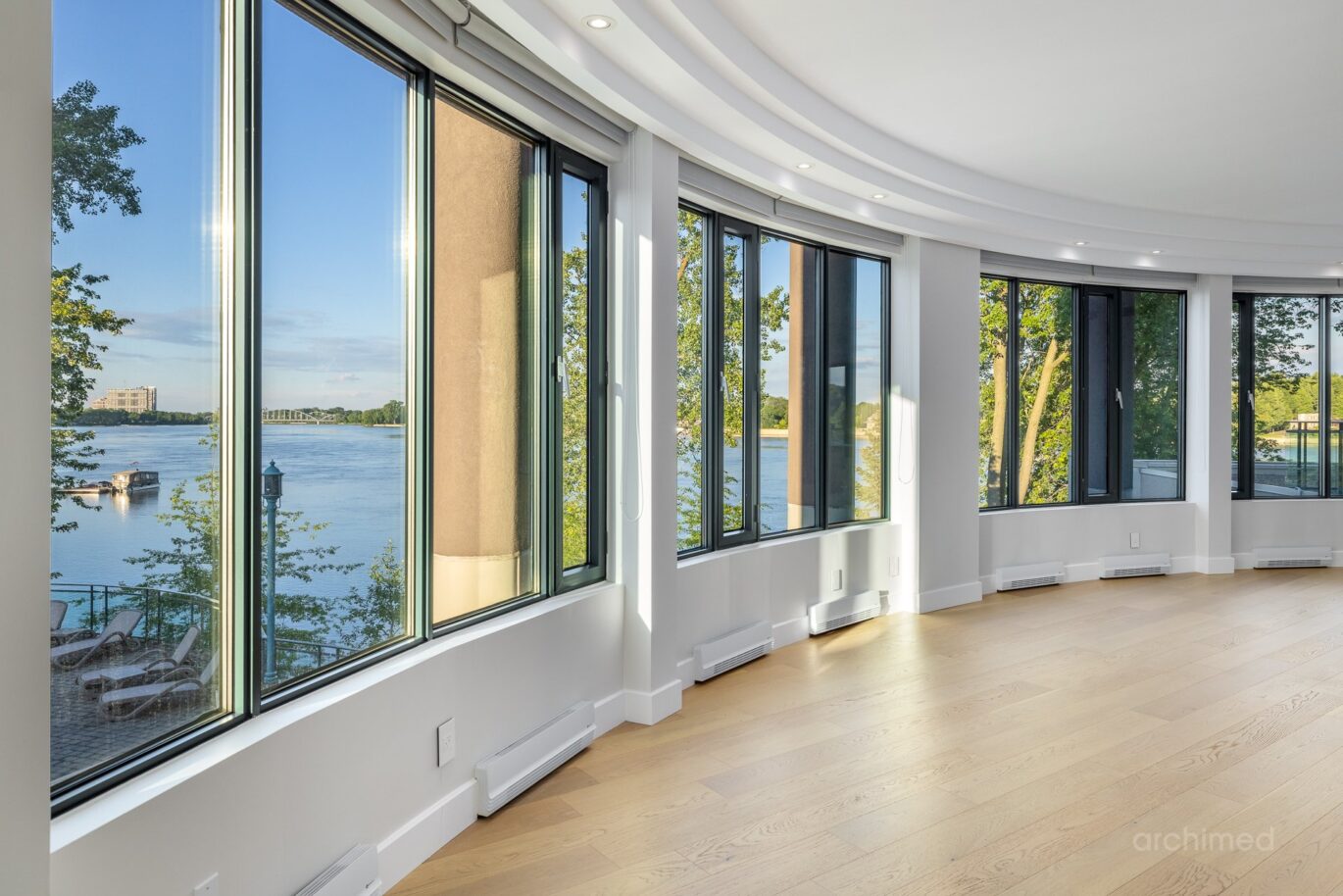 4450 Prom. Paton #114  Laval (Chomedey) (Laval)
