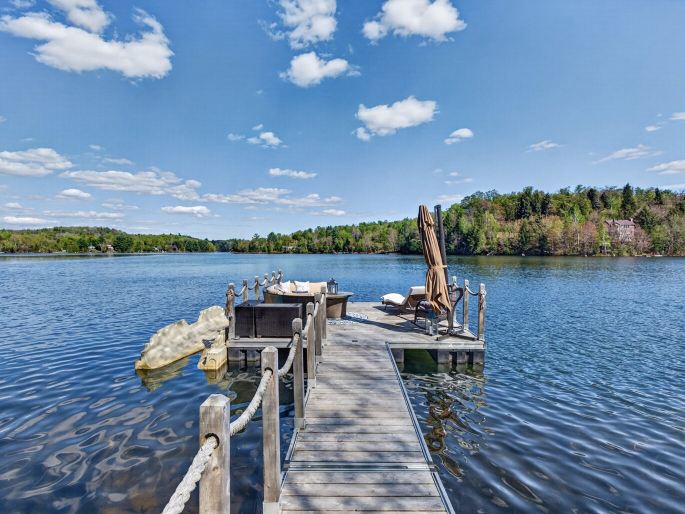 1858 Ch. du Lac-des-Becs-Scie O. Saint-Sauveur (Laurentides)