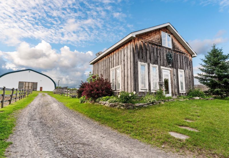 328 Ch. du Centre  Lac-Brome (Estrie)
