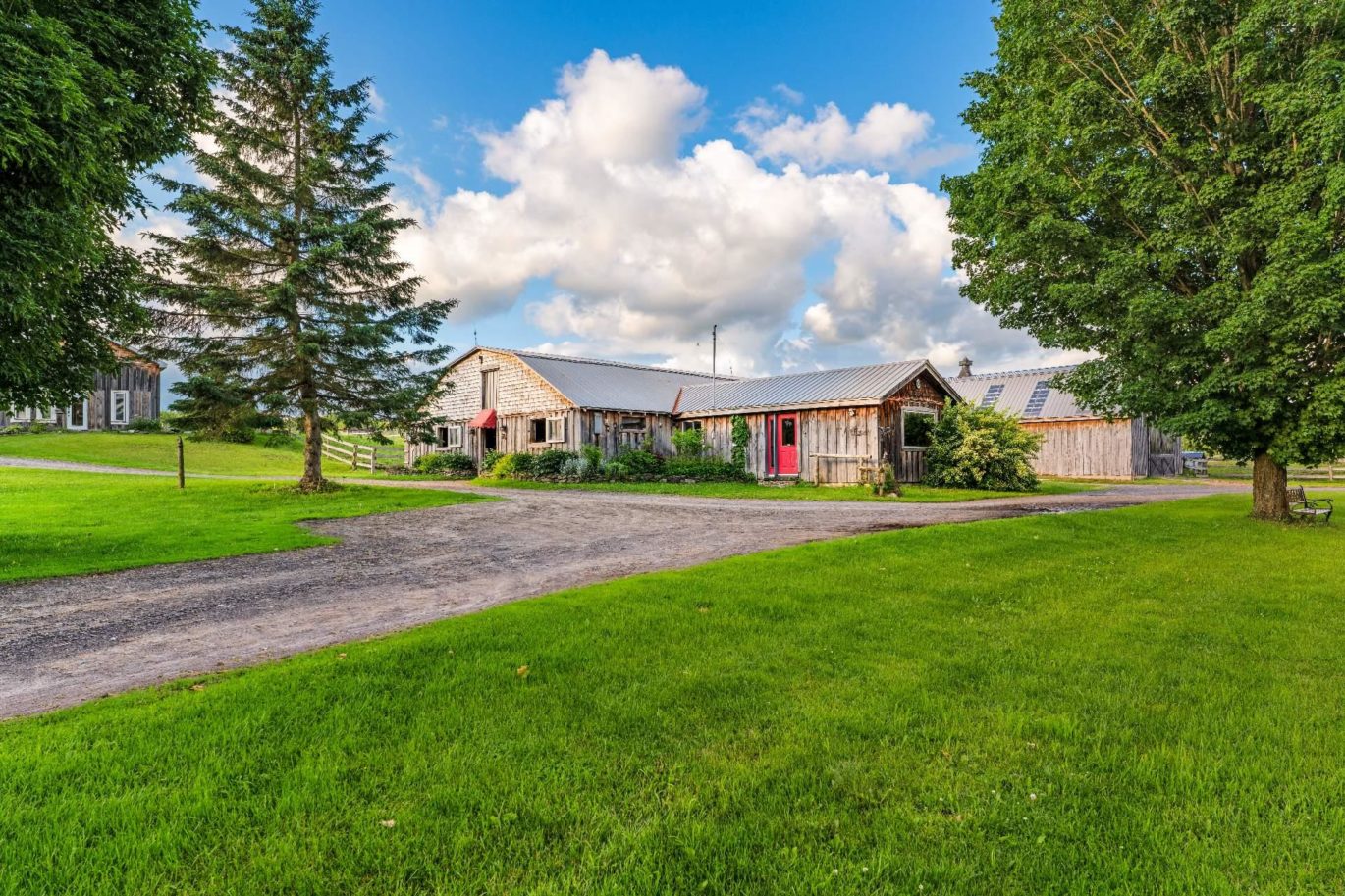 328 Ch. du Centre  Lac-Brome (Estrie)