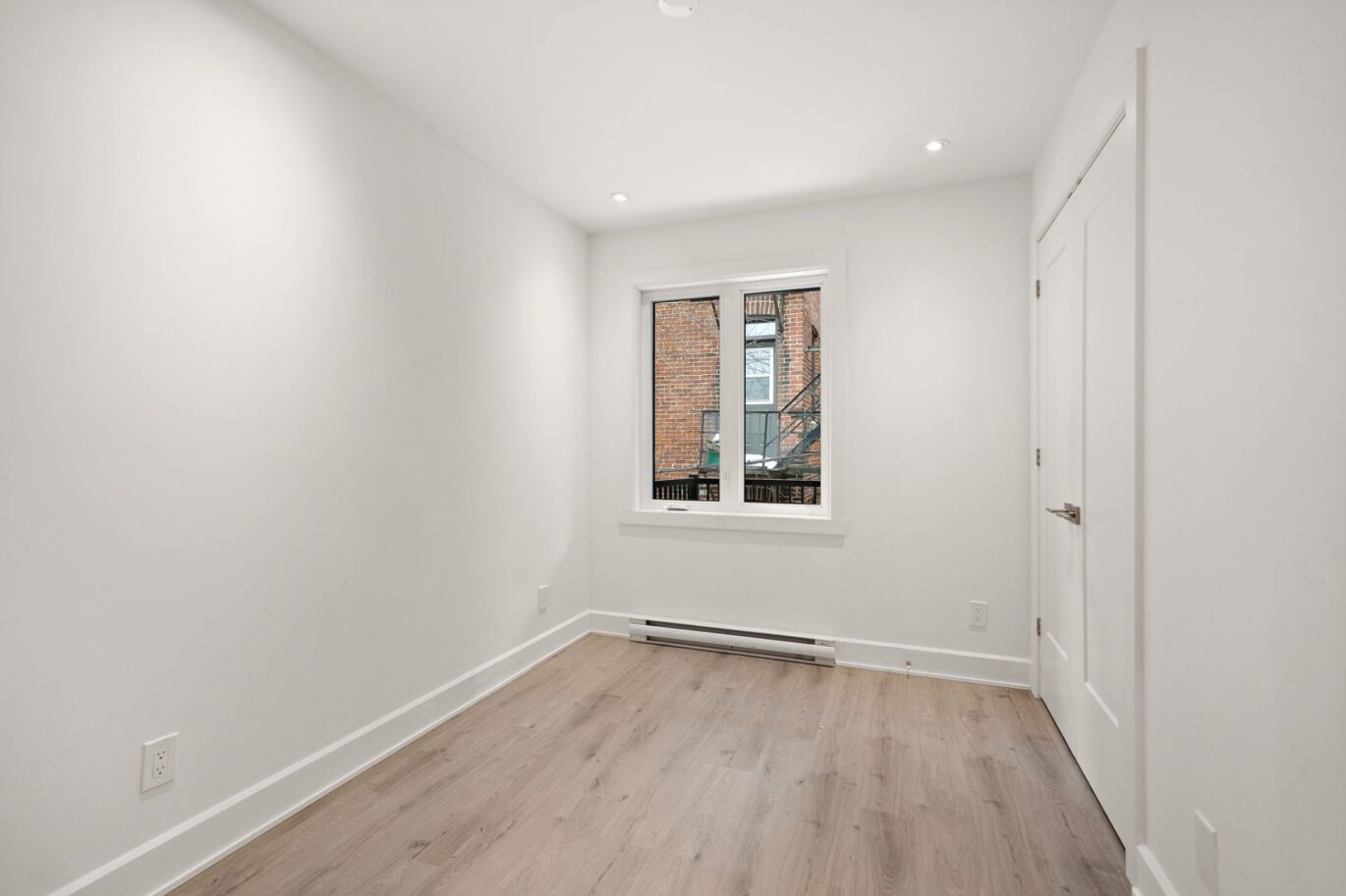 4536 Av. du Parc Montréal (Le Plateau-Mont-Royal) (Montréal)