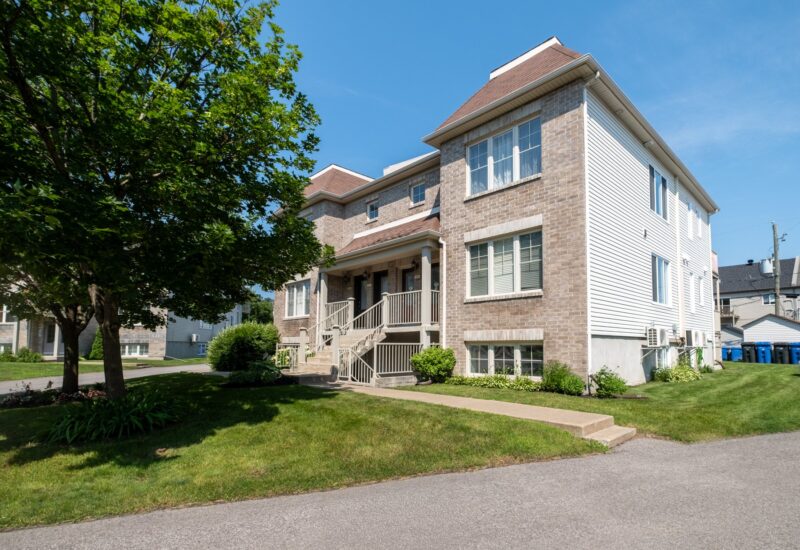 261 Place des Pluviers  Mascouche (Lanaudière)