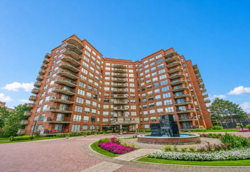 5900 Boul. Cavendish #908 Côte-Saint-Luc (Montréal)