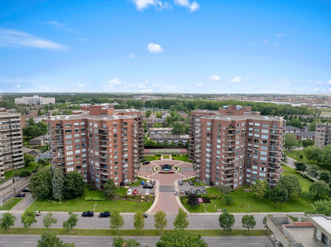 5900 Boul. Cavendish #908 Côte-Saint-Luc (Montréal)