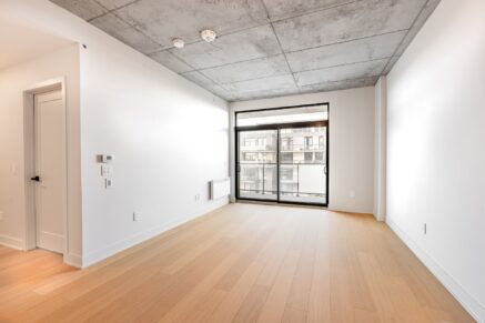 3480 Boul. St-Elzear O. #1105 Laval (Chomedey) (Laval)