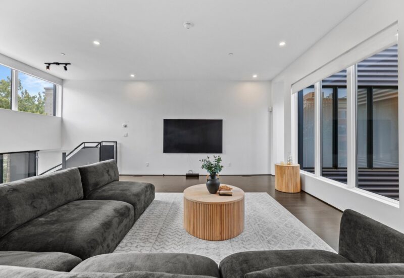 407 – 413 Av. Édouard-Charles Montréal (Outremont) (Montréal)