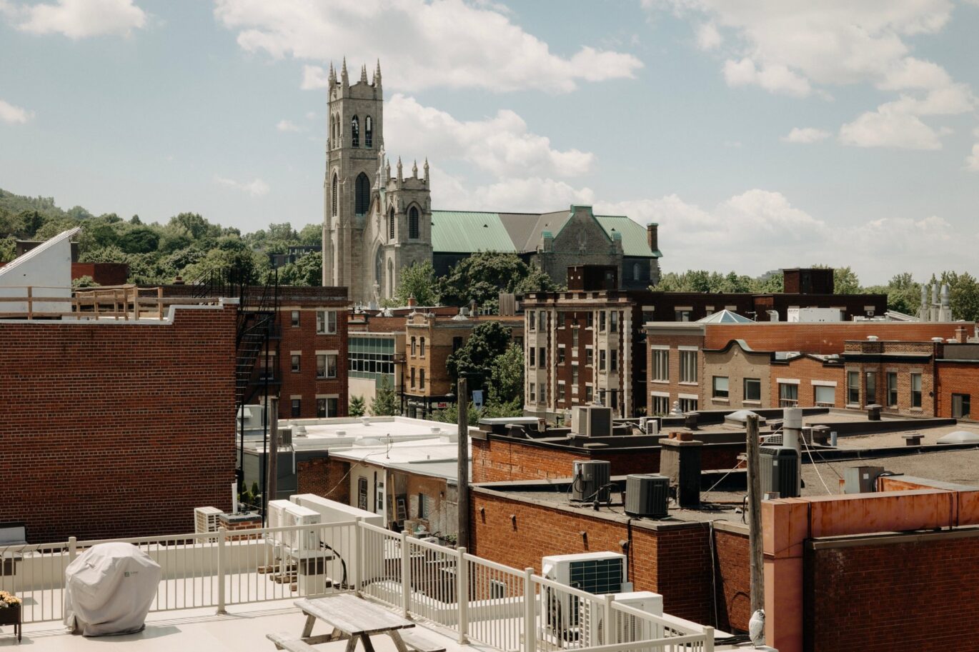 407 – 413 Av. Édouard-Charles Montréal (Outremont) (Montréal)