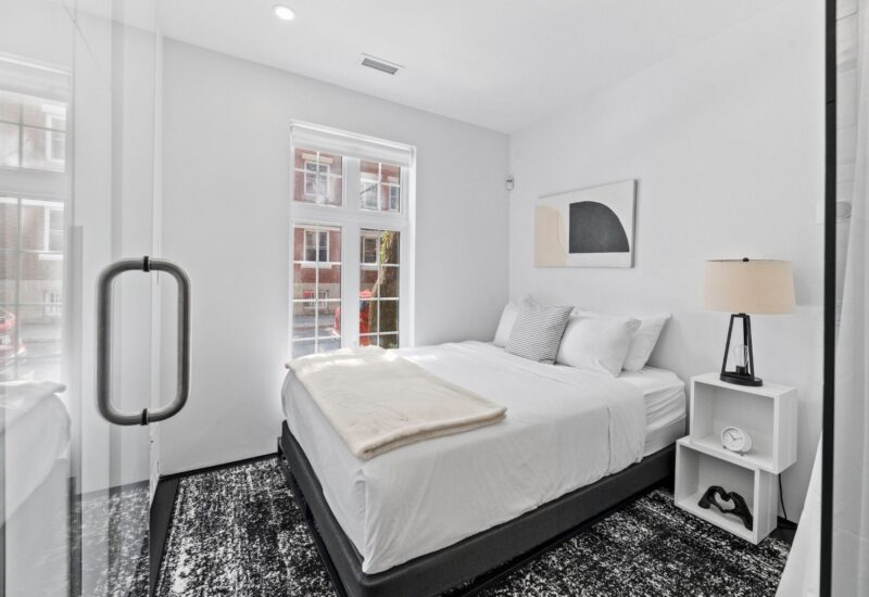 407 – 413 Av. Édouard-Charles Montréal (Outremont) (Montréal)