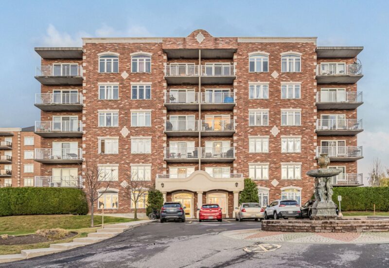 6800 Boul. Henri-Bourassa O. #104 Montréal (Saint-Laurent) (Montréal)