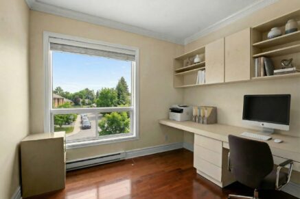 2700 Boul. de la Côte-Vertu #208 Montréal (Saint-Laurent) (Montréal)