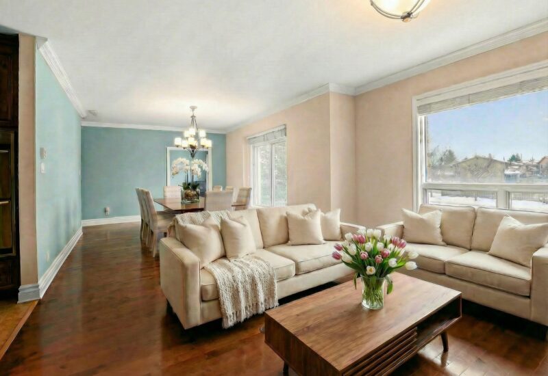 2700 Boul. de la Côte-Vertu #208 Montréal (Saint-Laurent) (Montréal)
