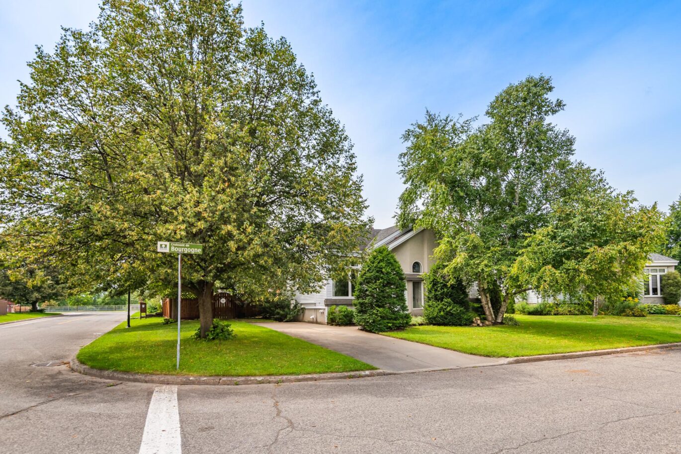 3242 Crois. de Bourgogne Boisbriand (Laurentides)
