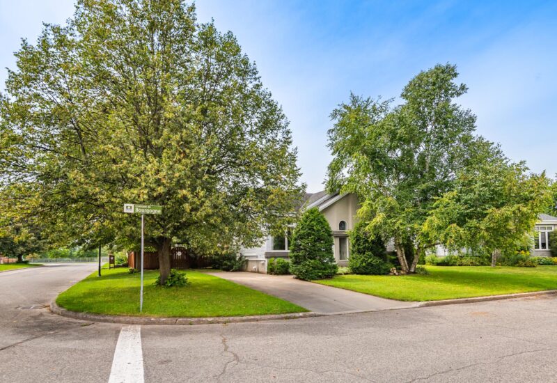 3242 Crois. de Bourgogne Boisbriand (Laurentides)
