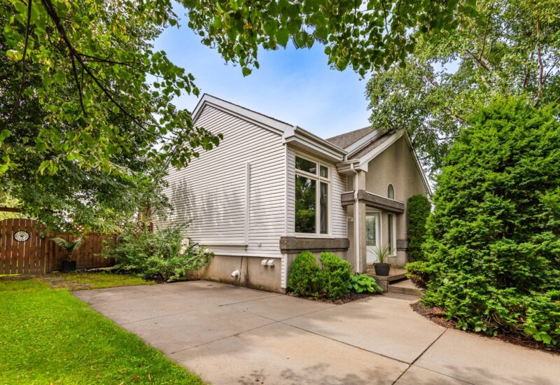 3242 Crois. de Bourgogne Boisbriand (Laurentides)