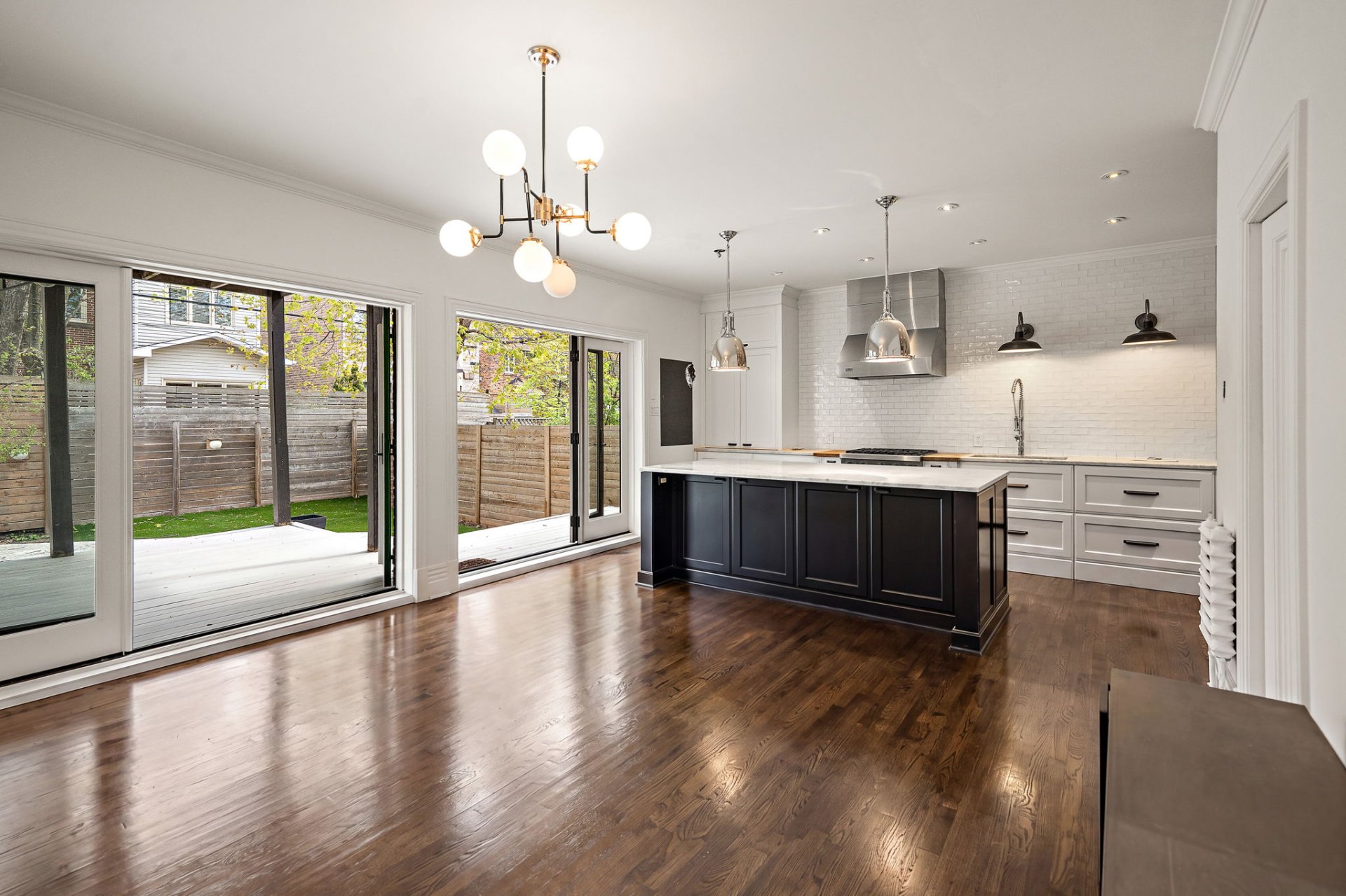 4423 Av. Beaconsfield — photo 1