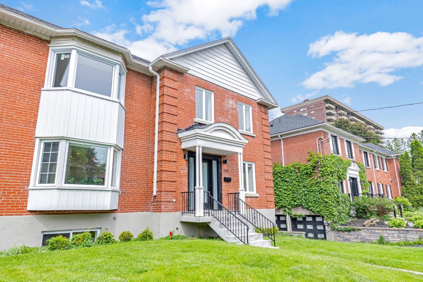 215 Rue Dufferin Hampstead (Montréal)