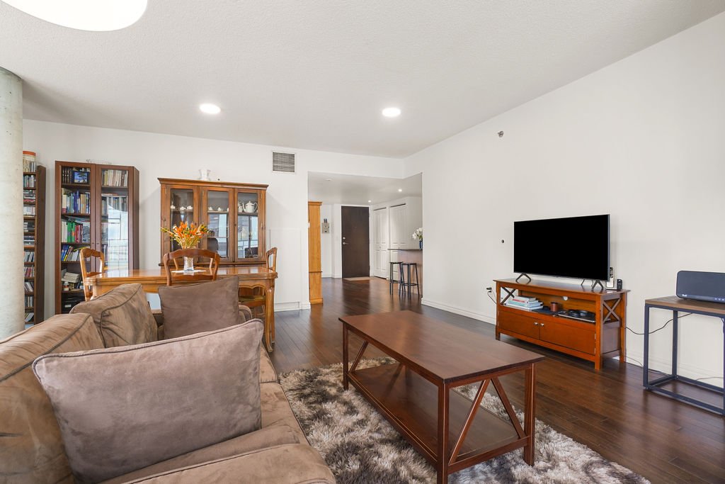 1009 Rue De Bleury #1709 — photo 3