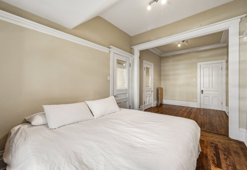 5168 Av. du Parc Montréal (Le Plateau-Mont-Royal) (Montréal)