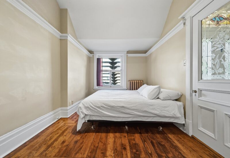 5168 Av. du Parc Montréal (Le Plateau-Mont-Royal) (Montréal)