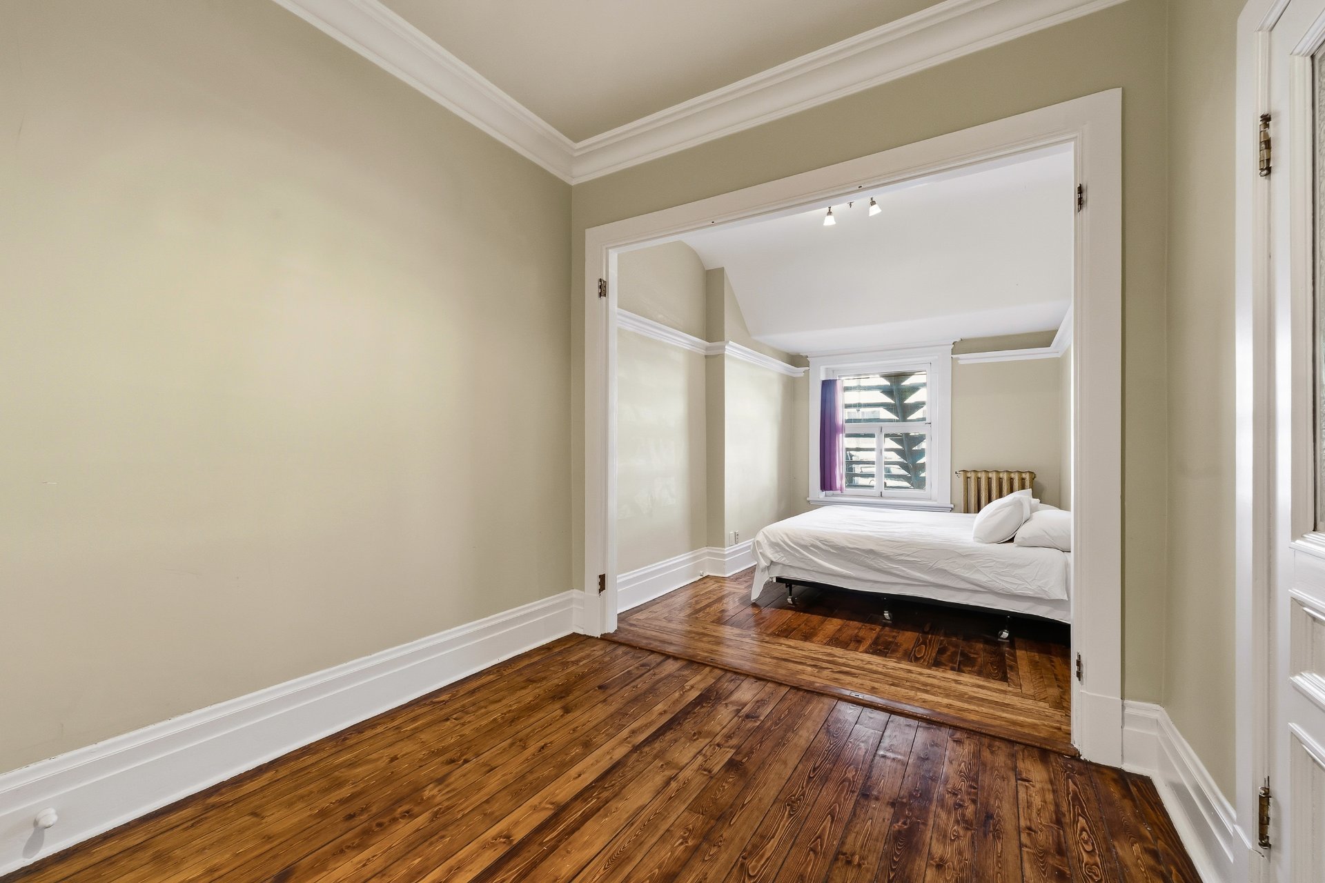 5168 Av. du Parc Montréal (Le Plateau-Mont-Royal) (Montréal)