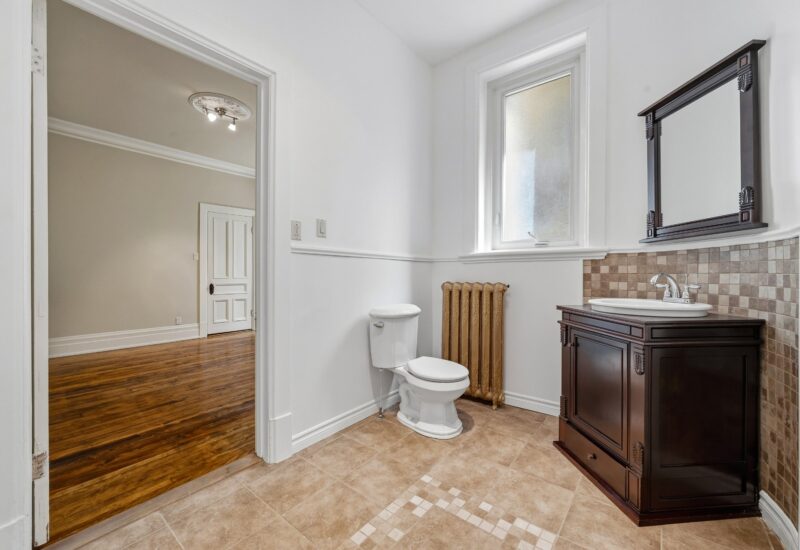 5168 Av. du Parc Montréal (Le Plateau-Mont-Royal) (Montréal)