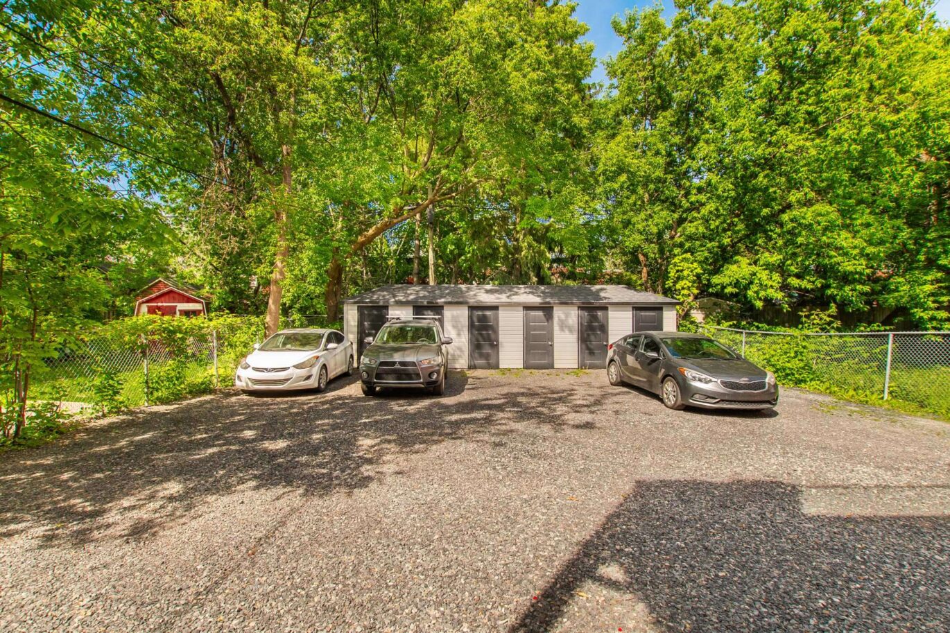2315 Av. Madison Montréal (Côte-des-Neiges/Notre-Dame-de-Grâce) (Montréal)