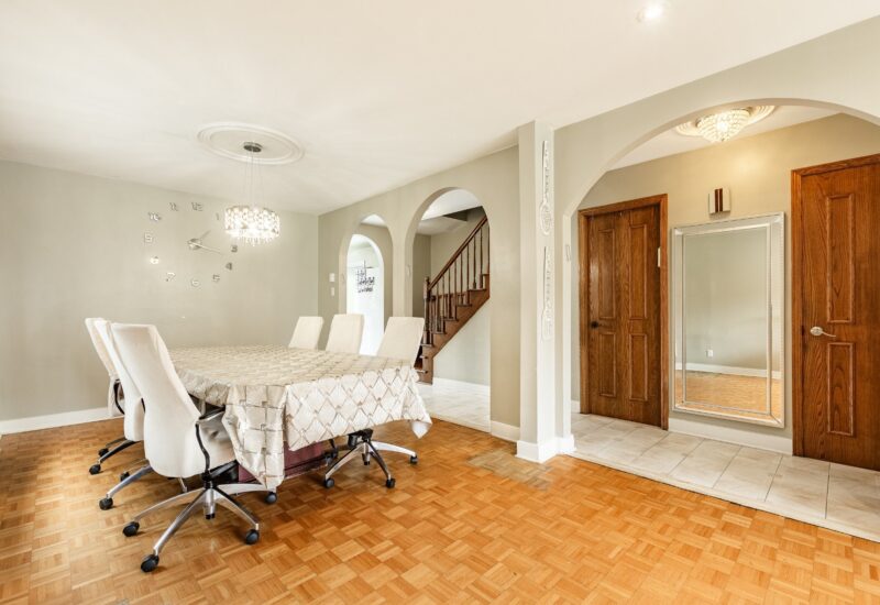 6417 Av. Coolbrook Montréal (Côte-des-Neiges/Notre-Dame-de-Grâce) (Montréal)