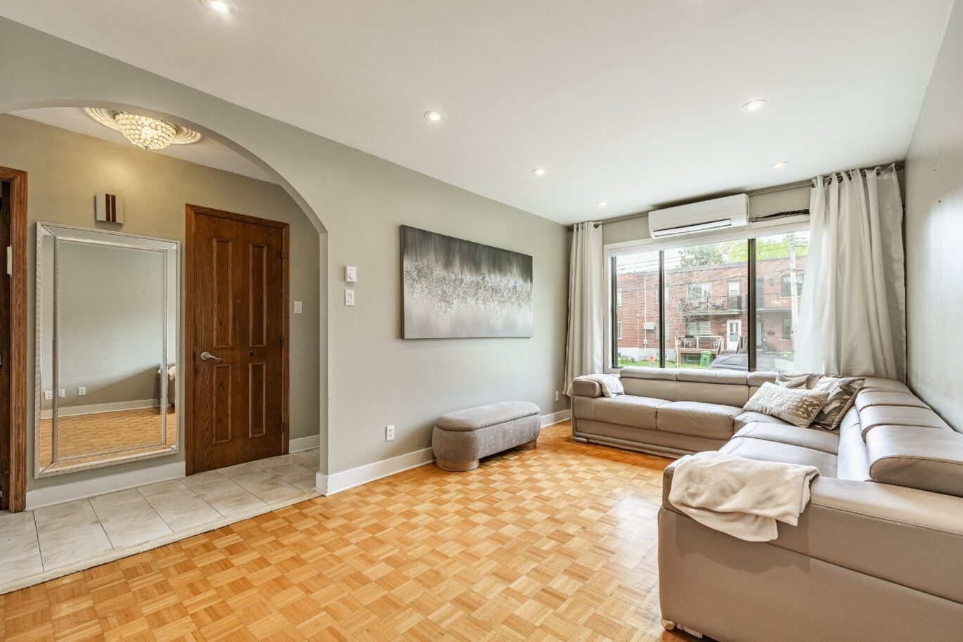 6417 Av. Coolbrook Montréal (Côte-des-Neiges/Notre-Dame-de-Grâce) (Montréal)