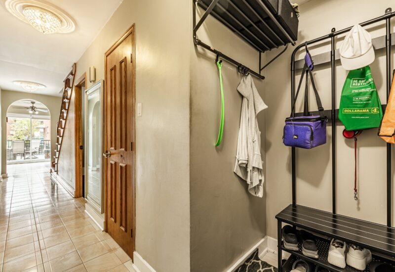 6417 Av. Coolbrook Montréal (Côte-des-Neiges/Notre-Dame-de-Grâce) (Montréal)