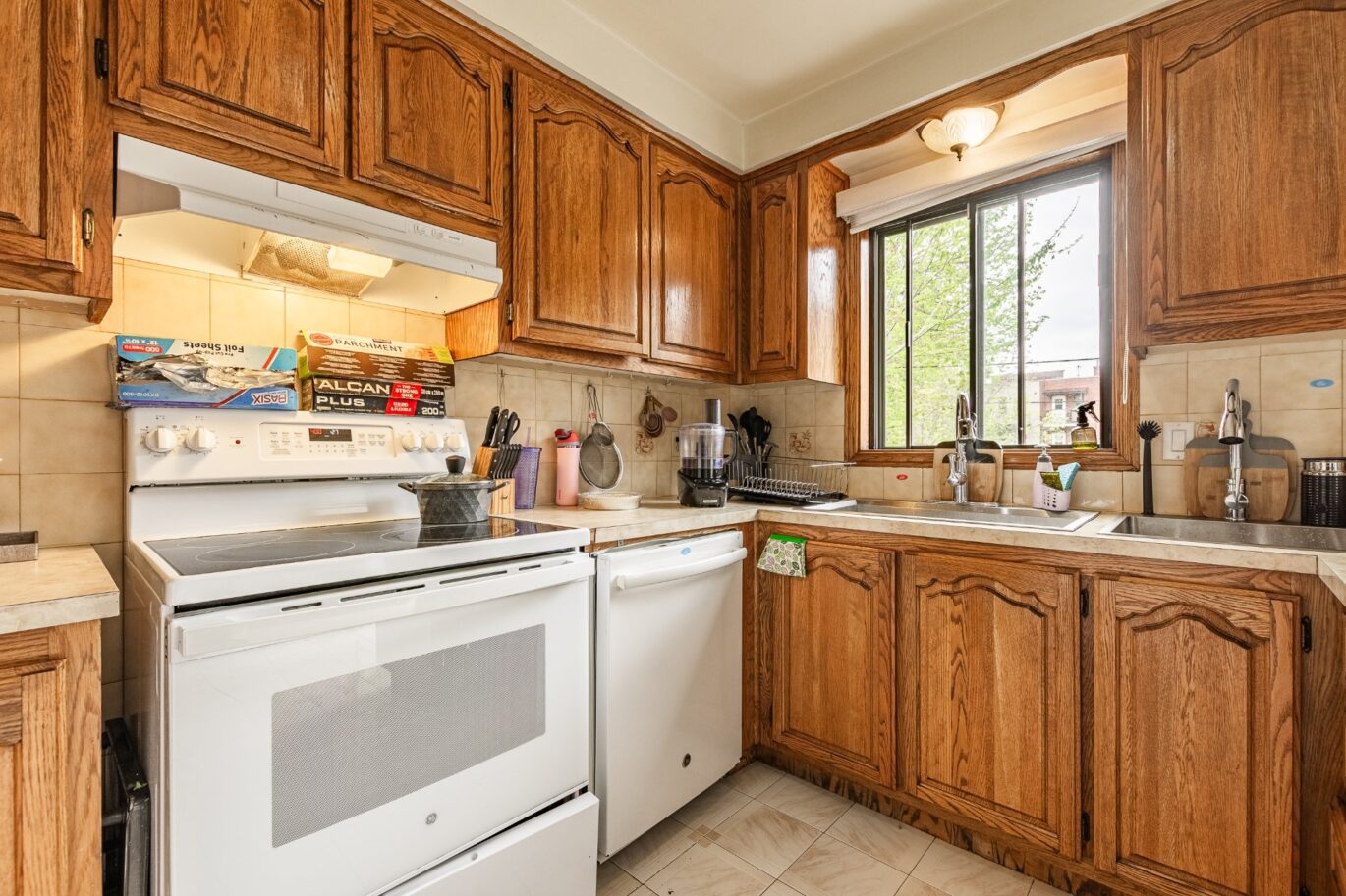 6417 Av. Coolbrook Montréal (Côte-des-Neiges/Notre-Dame-de-Grâce) (Montréal)