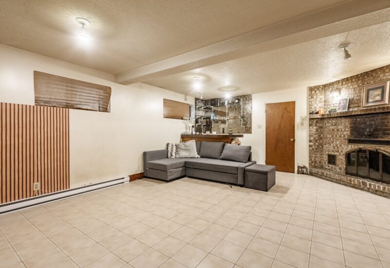 6417 Av. Coolbrook Montréal (Côte-des-Neiges/Notre-Dame-de-Grâce) (Montréal)