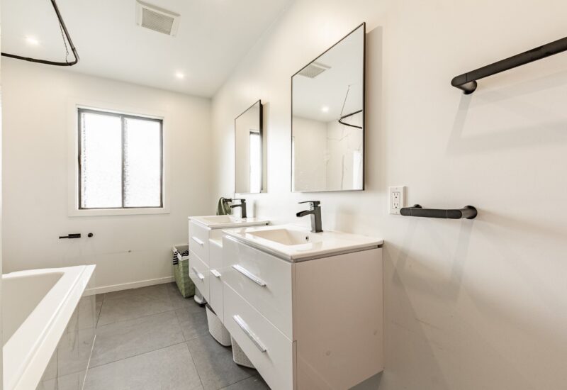 6417 Av. Coolbrook Montréal (Côte-des-Neiges/Notre-Dame-de-Grâce) (Montréal)