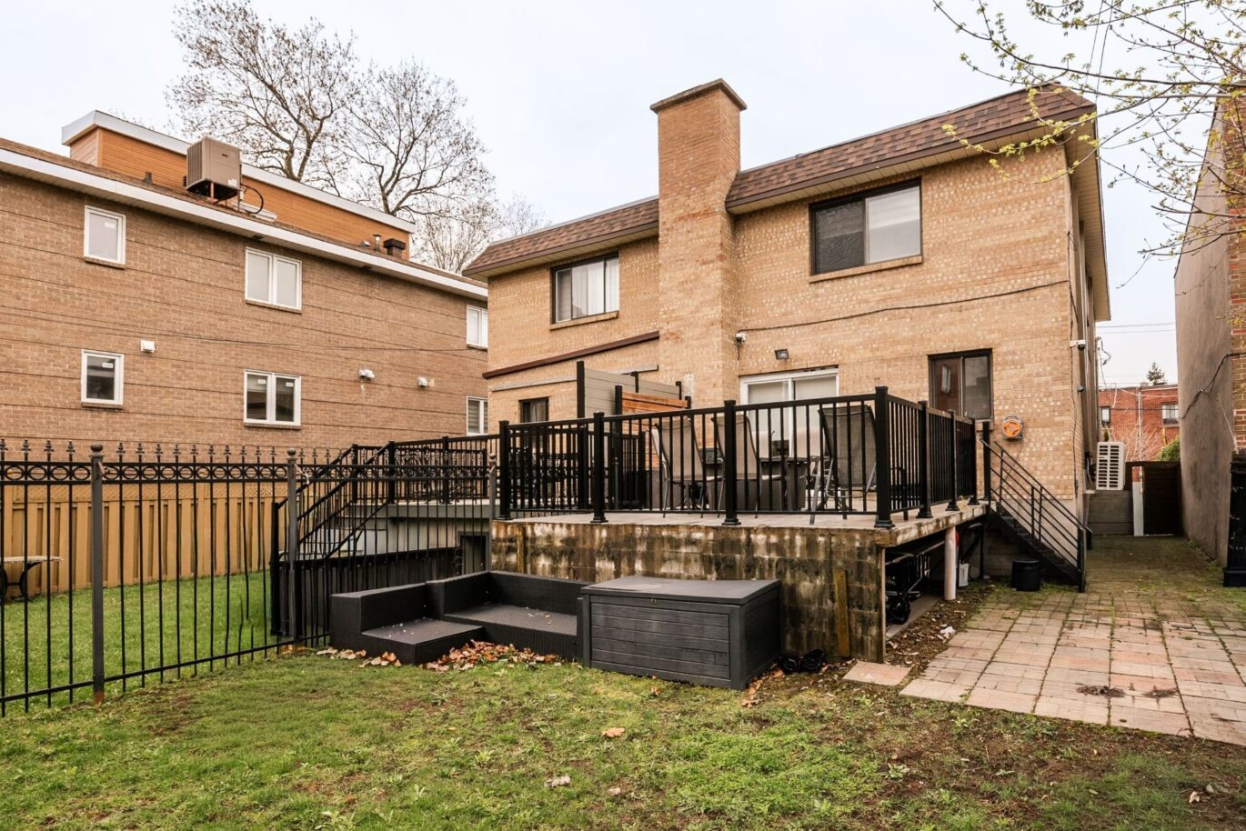 6417 Av. Coolbrook Montréal (Côte-des-Neiges/Notre-Dame-de-Grâce) (Montréal)