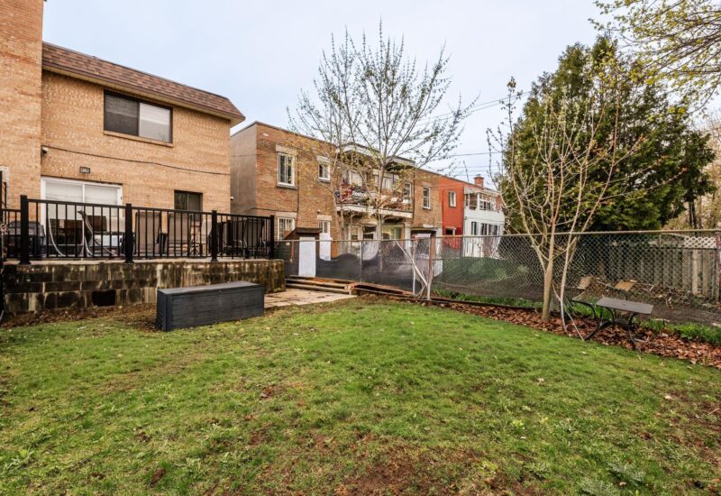 6417 Av. Coolbrook Montréal (Côte-des-Neiges/Notre-Dame-de-Grâce) (Montréal)