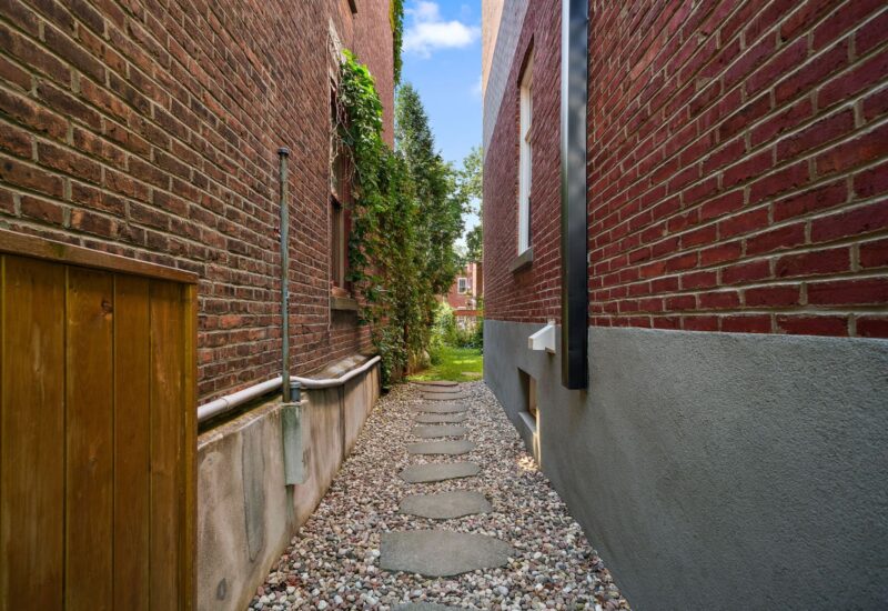2268 Av. de Hampton Montréal (Côte-des-Neiges/Notre-Dame-de-Grâce) (Montréal)