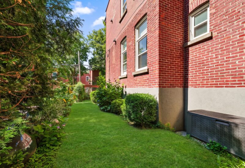 2268 Av. de Hampton Montréal (Côte-des-Neiges/Notre-Dame-de-Grâce) (Montréal)
