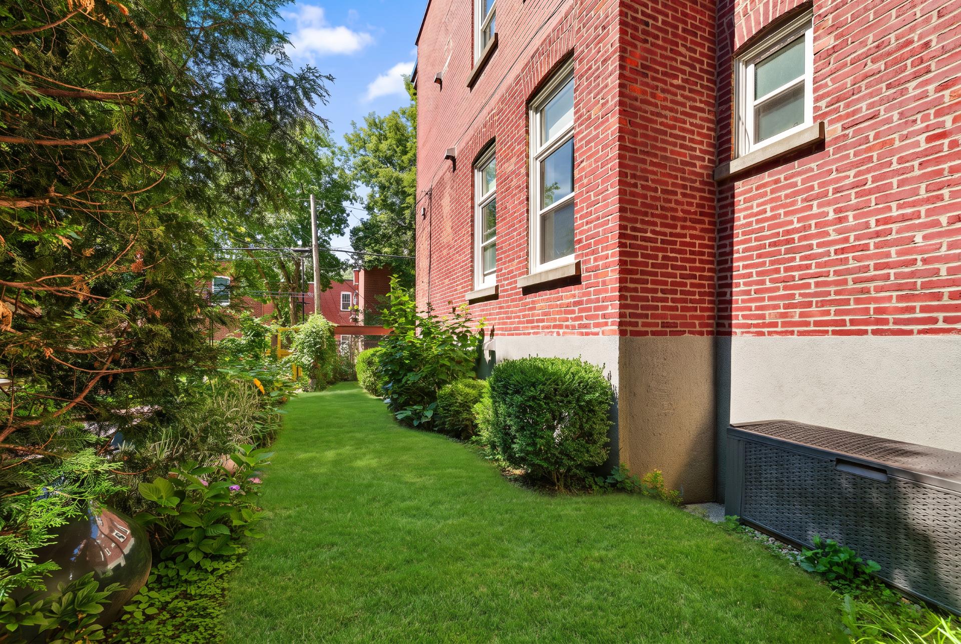 2268 Av. de Hampton Montréal (Côte-des-Neiges/Notre-Dame-de-Grâce) (Montréal)