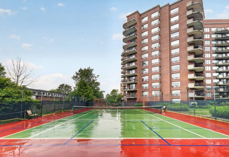 5950 Boul. Cavendish #108 Côte-Saint-Luc (Montréal)